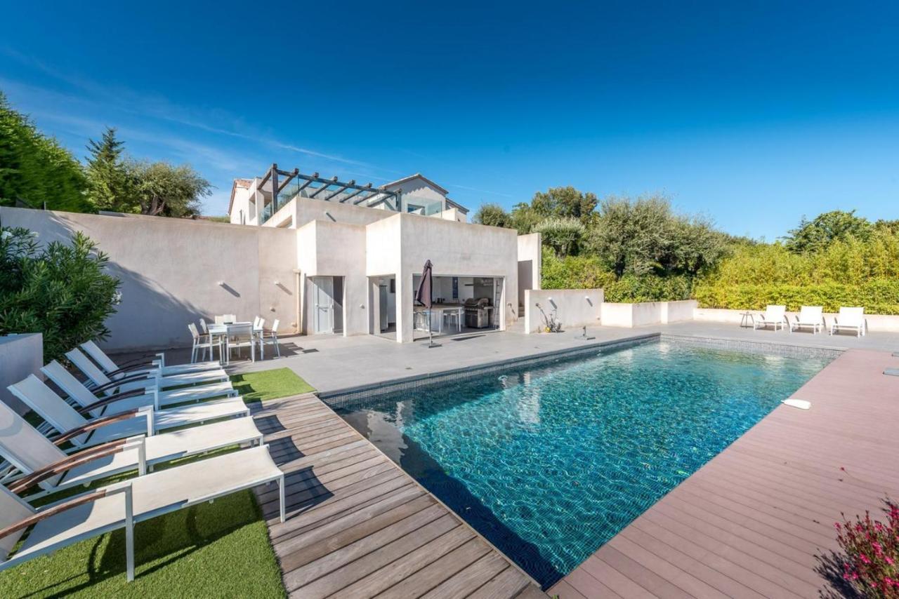 Villa Vue Panoramique Sur La Baie De St Tropez Les Issambres Exterior foto